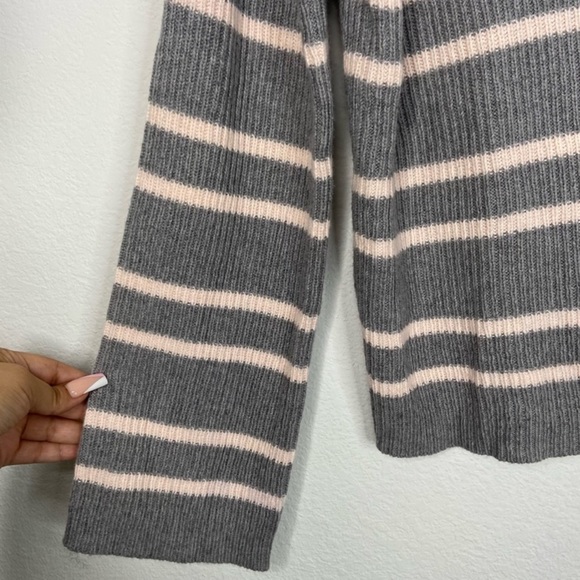 Abound Gray Boone Stripe Heather Turtleneck Sweater Size M NWT - Picture 5 of 8